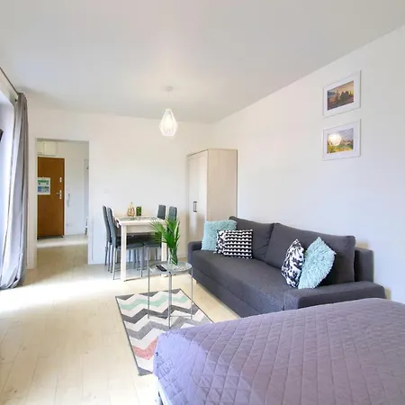 In - River House Apartmanhotel